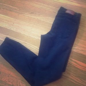 Madewell dark/black wash skinny Jean size 28